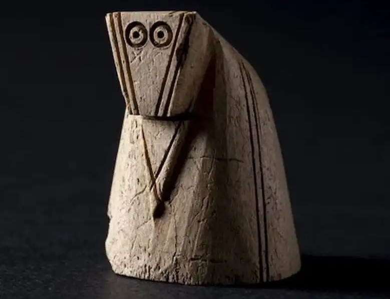 Chess-piece-from-the-11th_12th-century-e1717459297669.png
