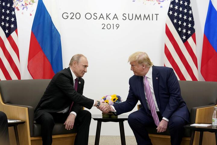 Владимир Путин и Дональд Трамп на саммите лидеров G20 в японской Осаке. 28 июня 2019 года. Фото: Reuters